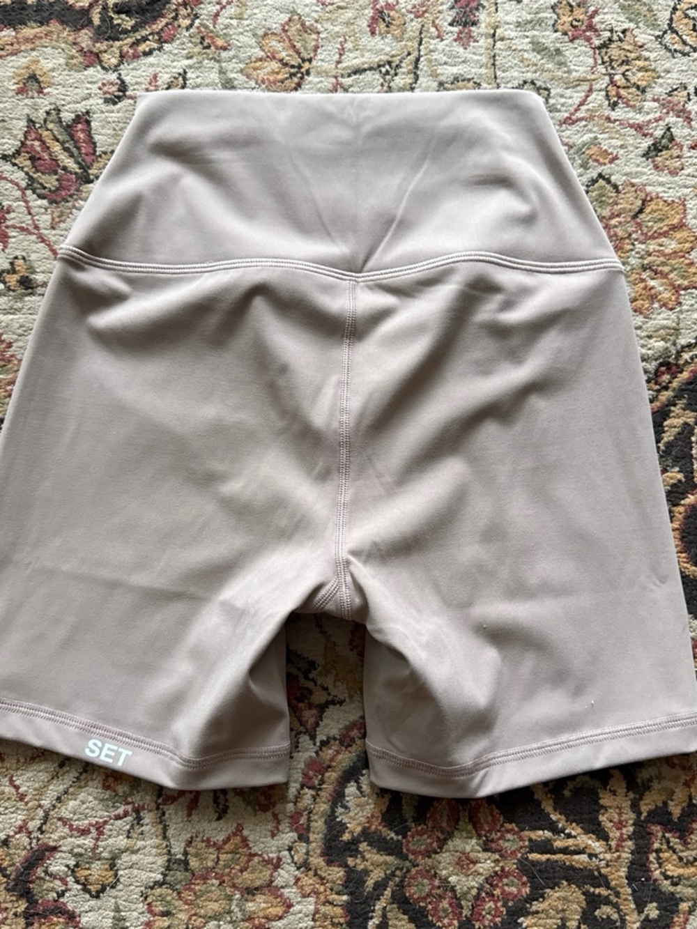 SET Active High-Waist Bike Shorts in Taupe/ Light Brown
